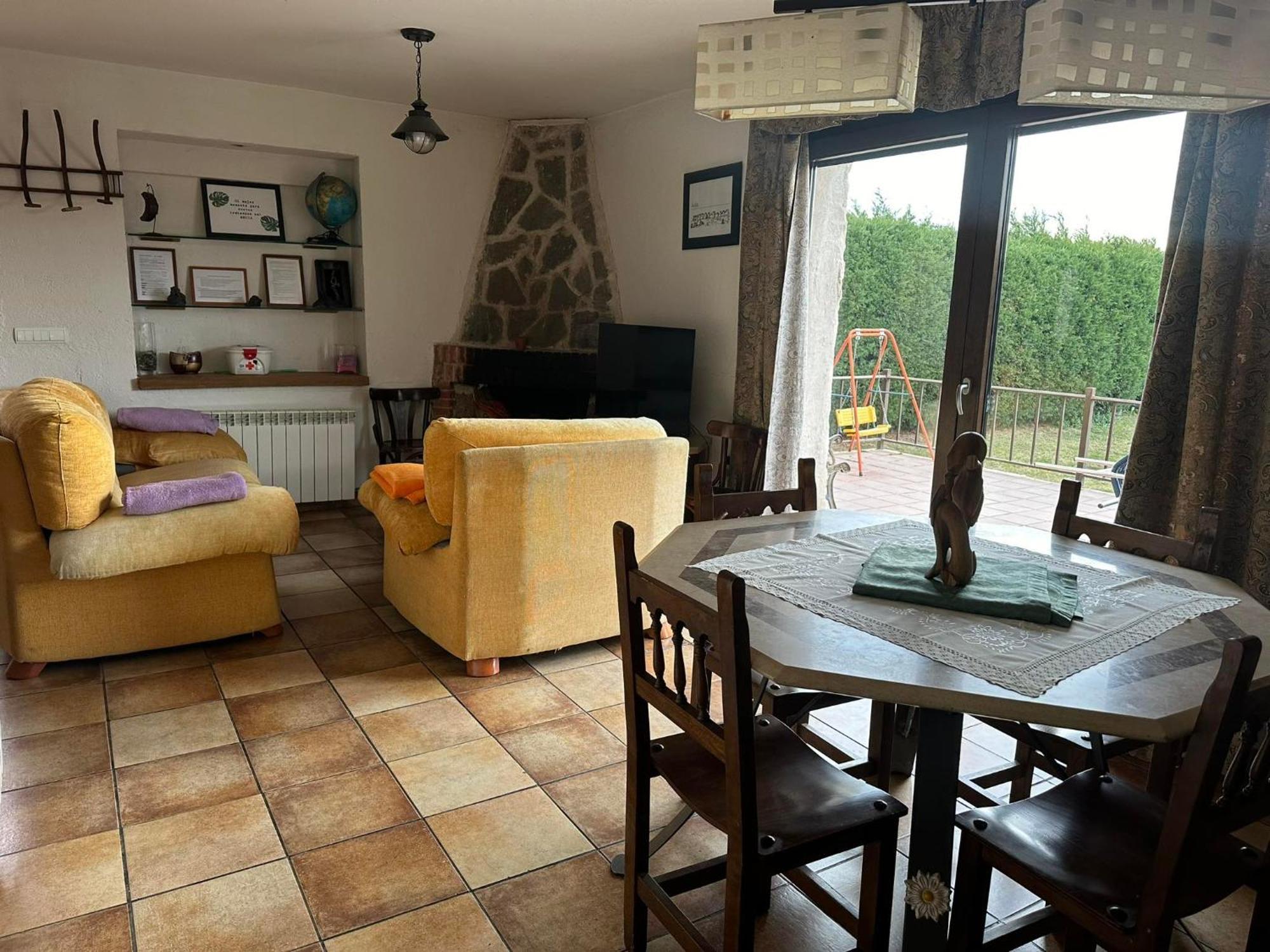 Vivienda De Uso Turistico El Nido Pension La Serrada Buitenkant foto